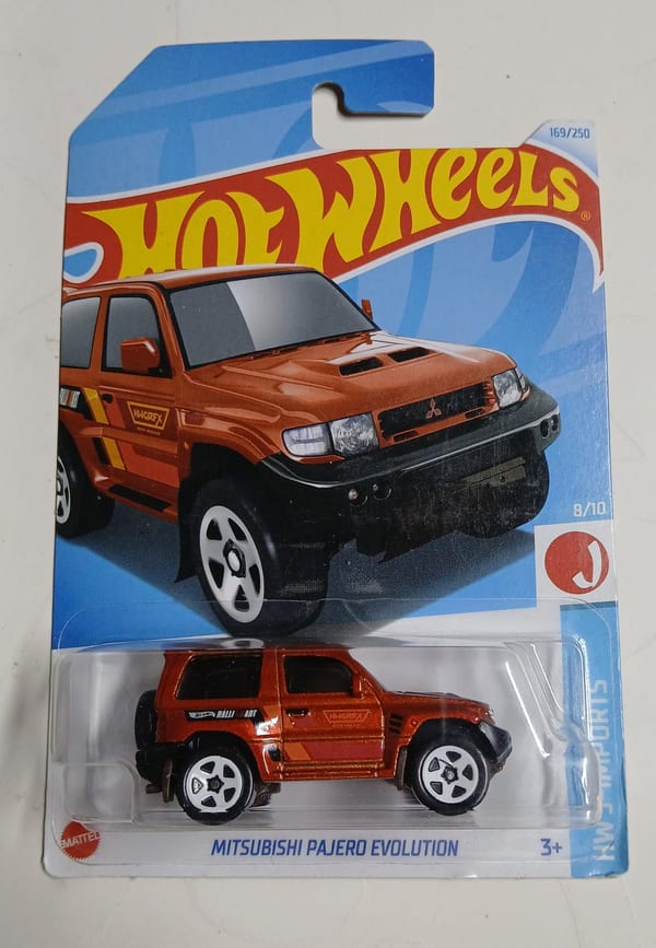 Mitsubishi Pajero Evolution (Orange/Red)