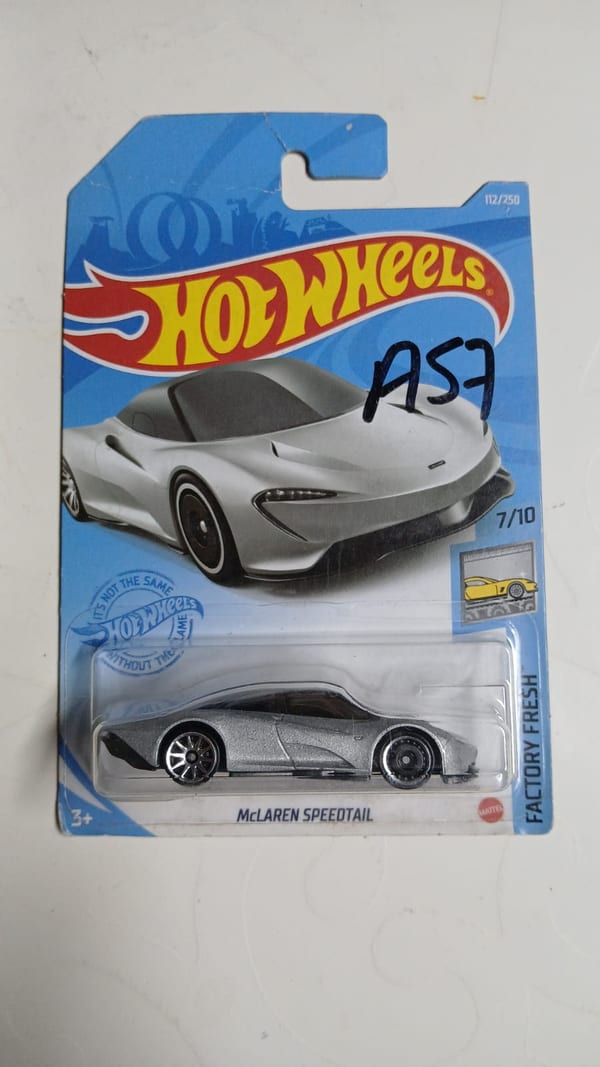 McLaren Speedtail (Silver)